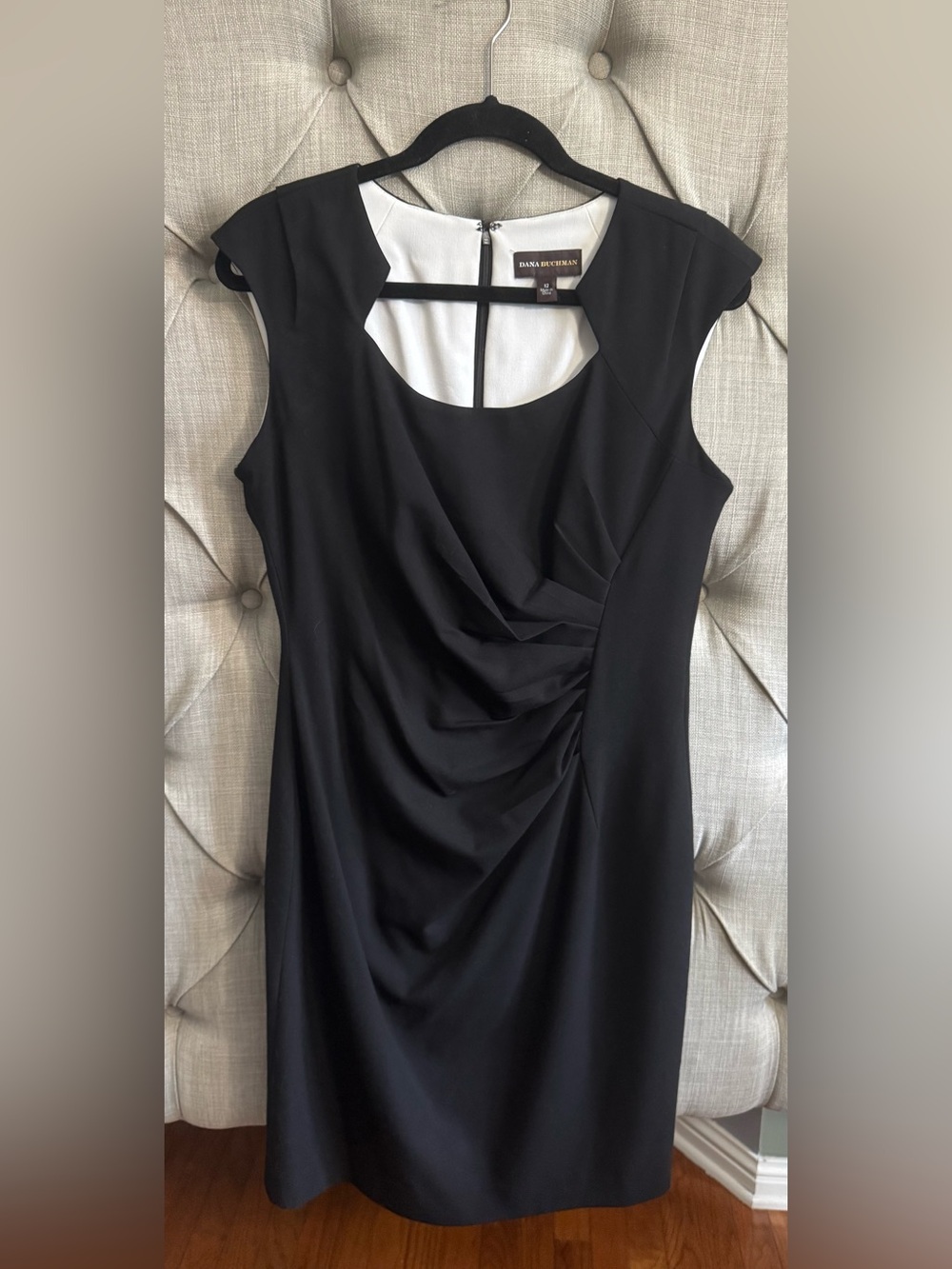 Dana Buchman Black Cap-Sleeve Ruched Sheath Dress